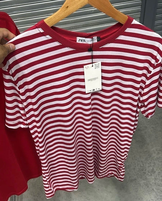 Camiseta Zara Listrada Vermelha