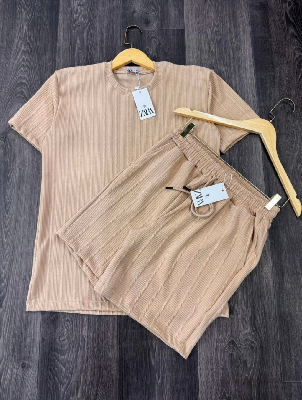 Conjunto Zara Bege